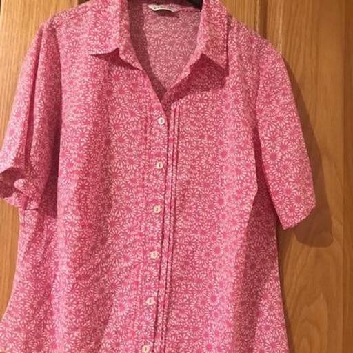 Buy & Sell Hertfordshire Watford - Photos for MARKS & SPENCER PINK BLOUSE SIZE 14