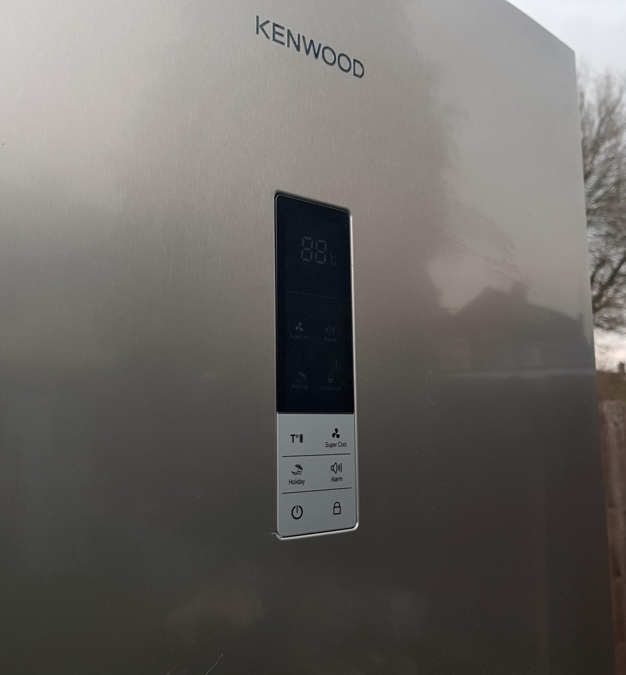 KENWOOD fridge FROST FREE water dispensing in B70 Bromwich für 229,00