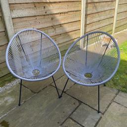 2 grey garden chairs good condition
Collection only