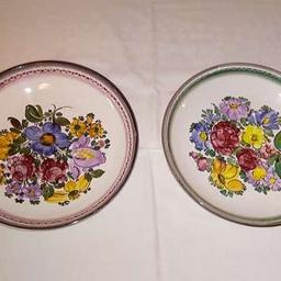 Verkaufe 2 handbemalte Gmundner Keramik Wandteller, Bauernblumen, 24 cm Durchmesser, Top-Zustand.