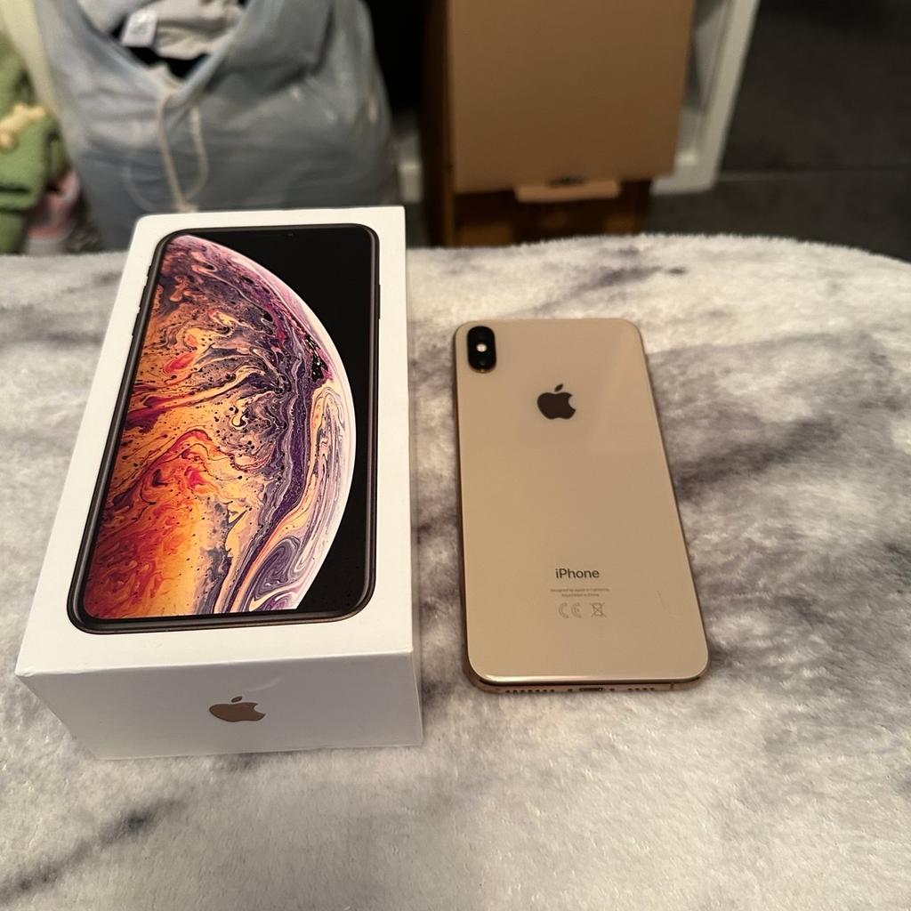Apple iPhone XS Max gold 256gb unlocked in B63 Dudley for £240.00 for