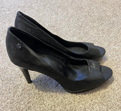 Buy & Sell South West London West Brompton - South West London - Photos for Calvin Klein Patent Leather Peep Toe Shoes