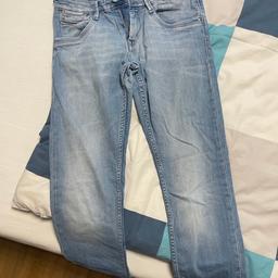 Verkaufe meine beiden Tommy Hilfiger Jeans. Beide in einwandfreiem Zustand, passen mir leider nicht mehr.

Einzeln jeweils 15€ und bei beiden zusammen insgesamt 20€