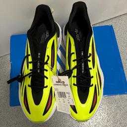 Brand new
Mens
Adidas Ozweego Celox
Black/yellow
Size 9.5
100% original
Nice pair of trainers
