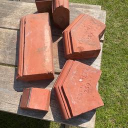 A selection of bespoke Victorian bricks
5 pieces in total.
Will split individually or
£50 the lot.