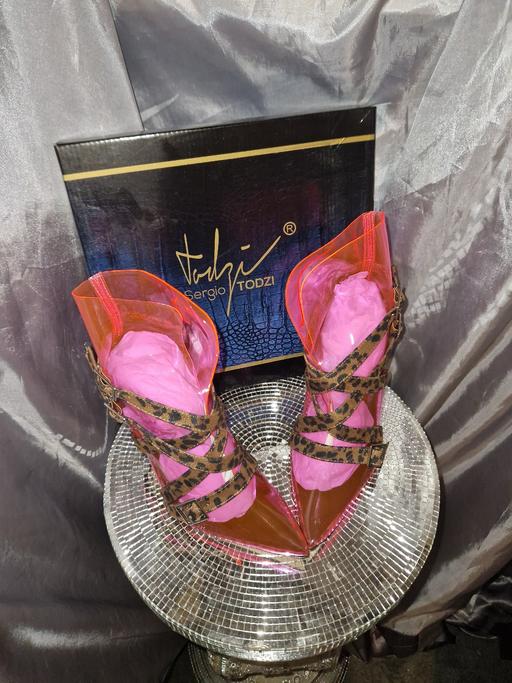 Buy & Sell West Midlands Birmingham - Photos for Pink PVC Leopard Strap Heels