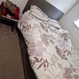 Double bed with 2 drawer and mattress+ headboard 5yr old collection only DM for more information and pictures if required no delivery collection
Need gone asap by 29th April if possible