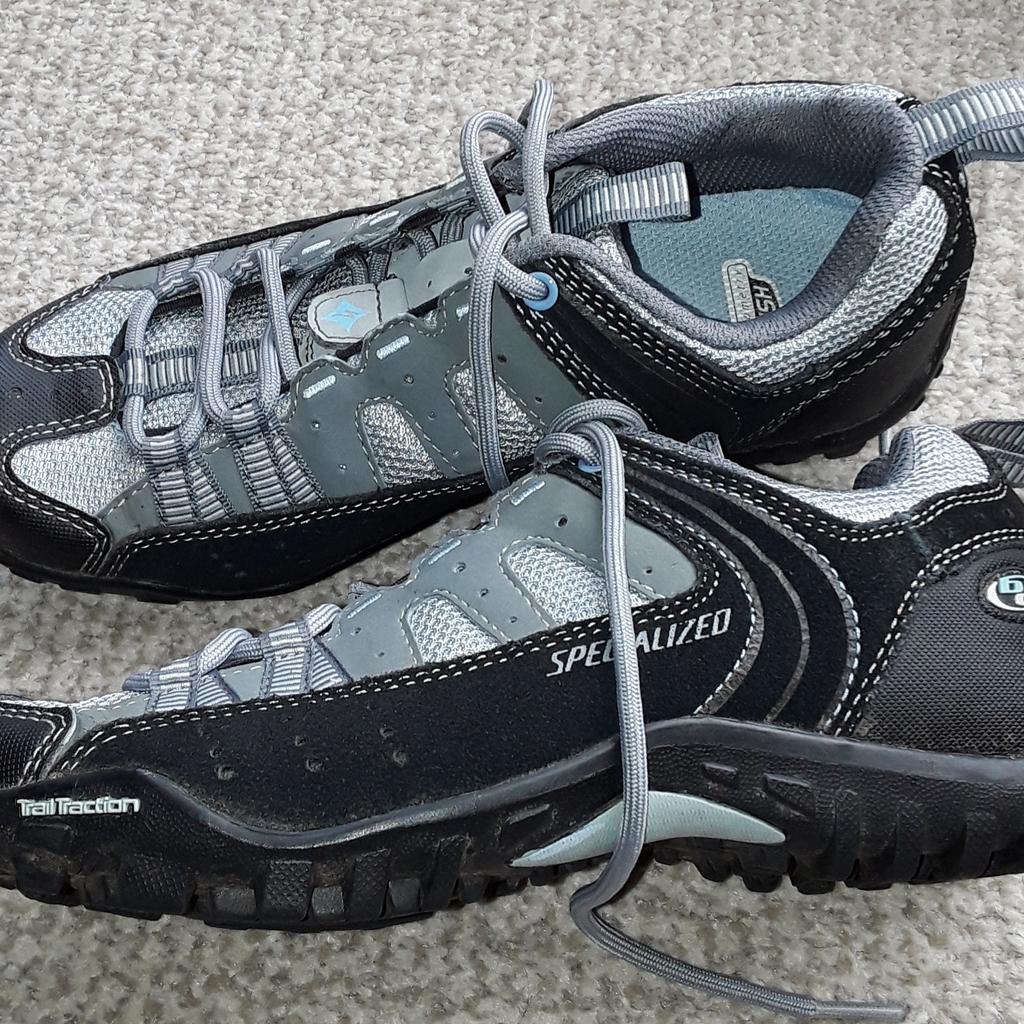 Ladies/Girls Specialized Mountain Bike Shoes black, grey,pale blue with cleat system size 3 hardly worn in good condition