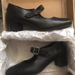 This Mary Jane style, Clarks Linnae Walk Black Leather Shoes comes with an adjustable velcro strap buckle logo closure, arch support, cushioned suede footbed, heel height low (2.5-4.9cm), although advertised by Shpock as Size 8 as they aren’t any lower sizes, they are actually a Size UK6.5D EU40.

Delivered in it’s original box and bag as pictured. This item is in very good condition, probably used twice as in mint condition.

The Smart Comfort CLARKS Linnae Walk Ladies Black Leather has clean lines & comfort features, crafted in soft black leather, a gently rounded toe & low heel make it stylish & versatile for everyday wear, enhanced by super-soft sheep-leather linings & a deep moulded-foam suede footbed to cushion every step.

Send by Royal Mail special delivery due to his price value, properly accommodated or buyer can pickup from Brixton.

Grab yourself a bargain, originally bought for £159.99. It would make a lovely gift!🫶

Please checkout my other listed items for sale!💍🎁🥰🌺