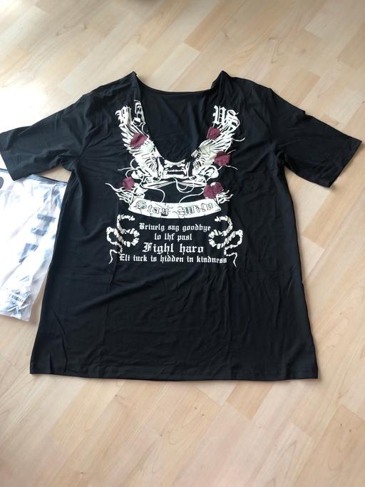 Buy & Sell West London Hounslow - Photos for Brand new Shein plus size V back tee