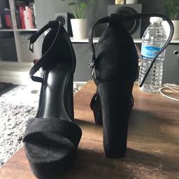 Suede black platform heels from PLT, only tried on & realised I should of got the size up. Paid £30 for them, they’re brand new & never worn.
Size 4

LS13 collection
