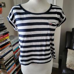 Stripy casual lightly cropped top blouse from Hollister in size S