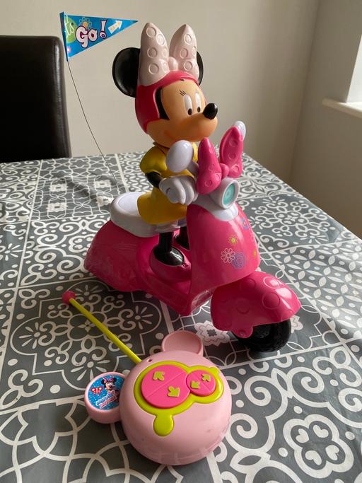 Buy & Sell County Durham Willington - County Durham - Photos for Minnie Mouse remote controlled scooter