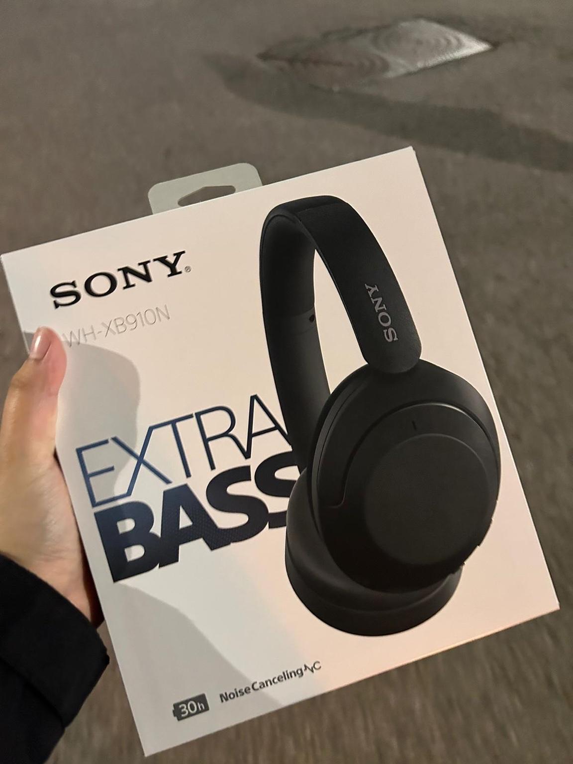 Sony WH-XB910N Noise Cancelling Headphones in E3 London für £ 150,00 ...