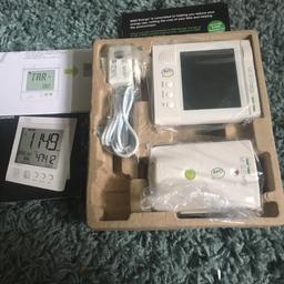 OWL WIRELESS ELECTRICITY MONITOR 
BRAND NEW AND BOXED 
£20 
NO OFFERS CHEAP ENOUGH
