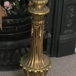 24” tall
Ornate lamp base
In great condition 
Collection Farnborough GU14