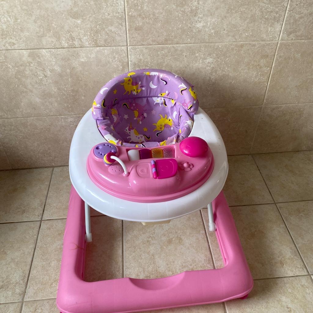 Re Kite Baby Go Round Jive Unicorn walker in EN8 Cross für gratis zum