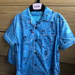 Brand new with tags
Boys light blue short sleeved button shirt with pocket and elasticated waist shorts 
Marks & Spencer’s age 1 1/2 - 2 yrs