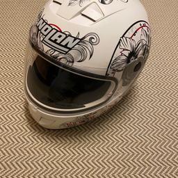 Neuwertiger Motorradhelm von Nolan in weiß.

Bei Fragen oder für weitere Bilder einfach melden! :)