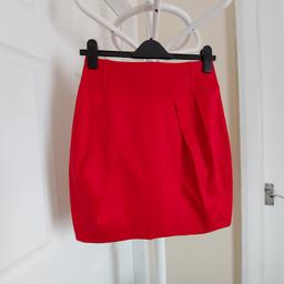 Skirt “Karen Millen”

Red Colour

New With Tags

Actual size: cm

Length: 47 cm

Length: 48 cm side

Waist volume: 70 cm – 71 cm

Hips volume: 83 cm – 84 cm

Size: 10 (UK) Eur 38 , US 6

Main: 96 % Cotton
 4 % Elastane

Lining: 95 % Acetate
 5 % Elastane

Made in Cyprus

Retail Price £ 95.00