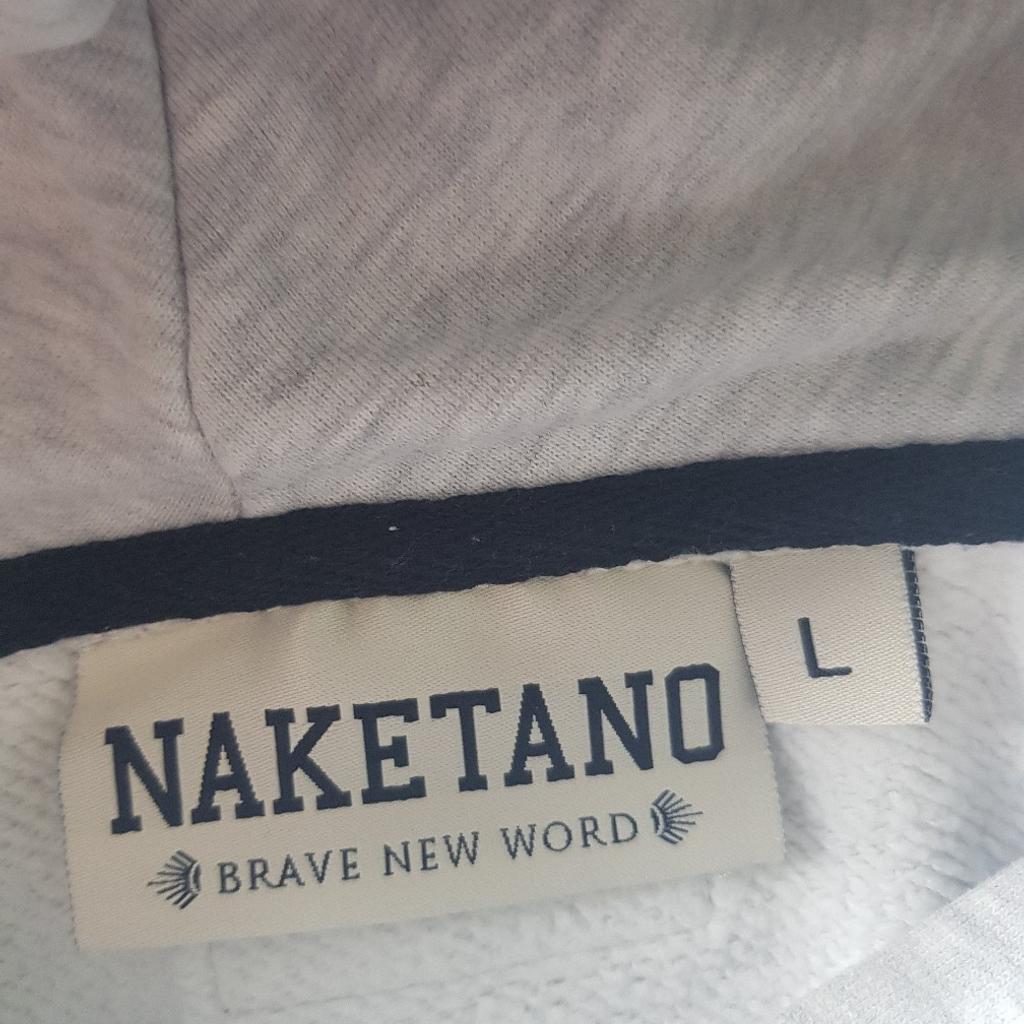 Verkaufe Naketano Pulli in hellgrau, Größe L, selten getragen.
Nichtraucherhaushalt, keine Haustiere, keine Rücknahme!!!
Versand geht extra!!!!!