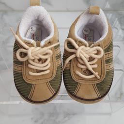 Baby Boy Shoes
Size 3/6 Months
Condition NEW
Collect Kings Heath Birmingham 13