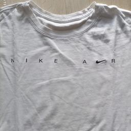 Herren T-Shirt
Marke Nike
Größe L