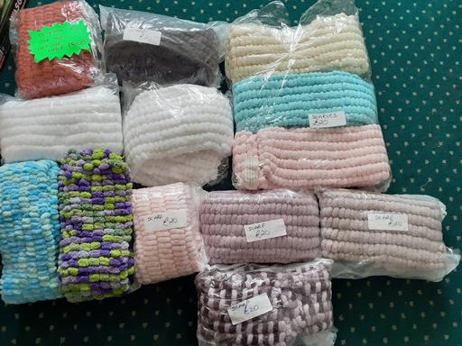 Classes West Midlands Birmingham - Photos for BRAND NEW HAND KNITTED SCARVES IDEAL PRESENT