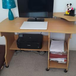 Pine office Desk & Black Office Chair.

Collection Only ,

Free Free !!!

Manchester M28

Needs to be gone ASAP 