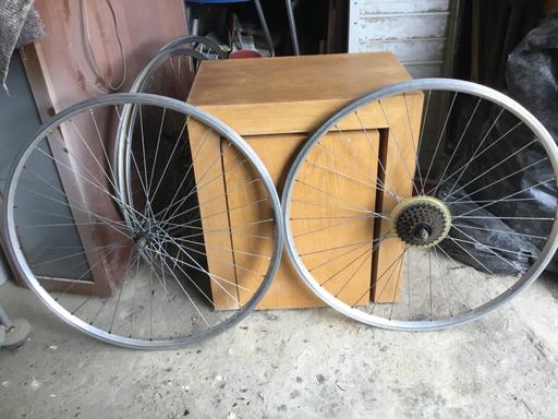 Buy & Sell Surrey Reigate and Banstead - Photos for 700c BIKE WHEELS (622 x 19)