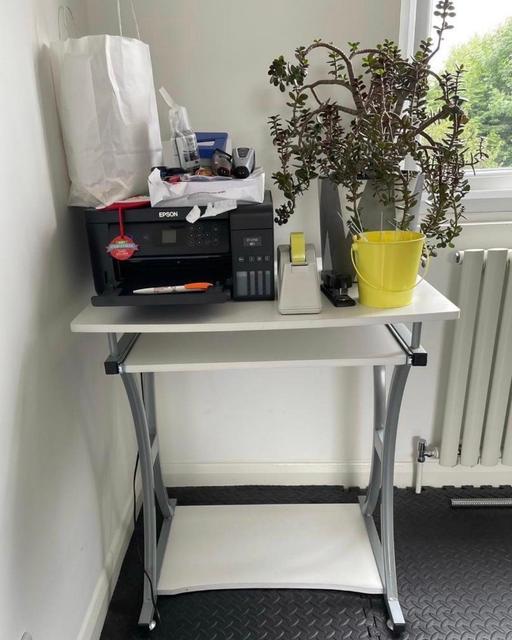 Buy & Sell West London West Ealing - West London - Photos for Small Office Desk