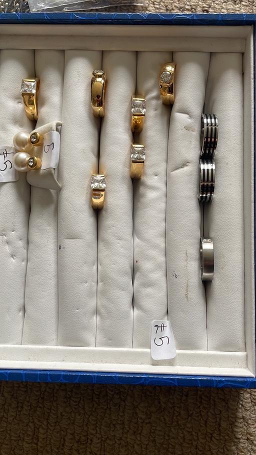 Buy & Sell Surrey Guildford - Photos for Magnetix jewellery bulk sale