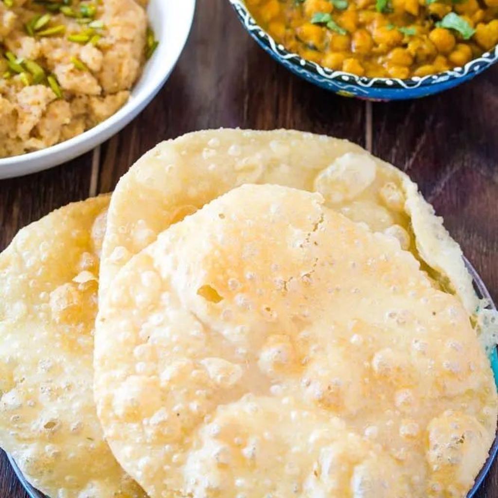 Halwa puri with chana in B33 Birmingham für £ 6,00 zum Verkauf Shpock AT