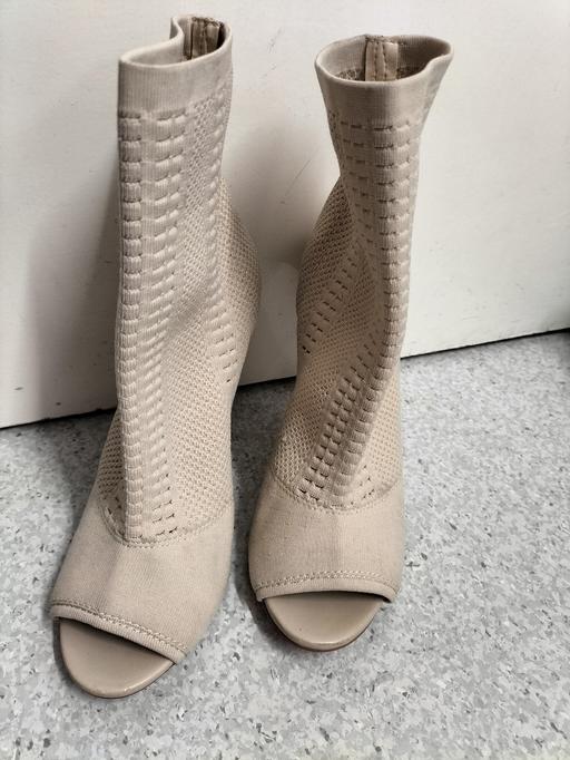 Buy & Sell Central London Pimlico - Central London - Photos for High Heal Ankle Boots