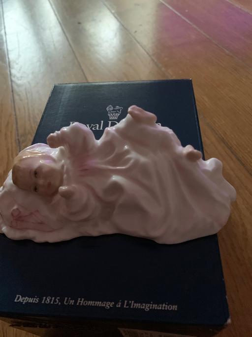 Buy & Sell Essex Thurrock - Essex - Photos for Royal Dalton New Baby Pink