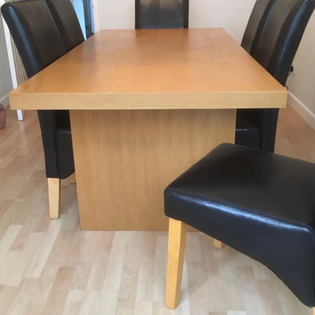 SECOND HAND DINING TABLE WITH 6 CHAIRS in S62 Parkgate für £ 150,00 zum
