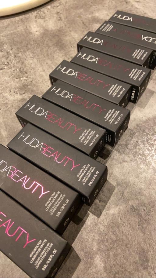 Buy & Sell West Yorkshire Bradford - Photos for Hudabeauty faux filter concealer