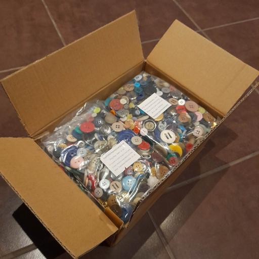 courses Greater Manchester Manchester - Photos for NEW Box Mixed Craft Buttons [3kg]