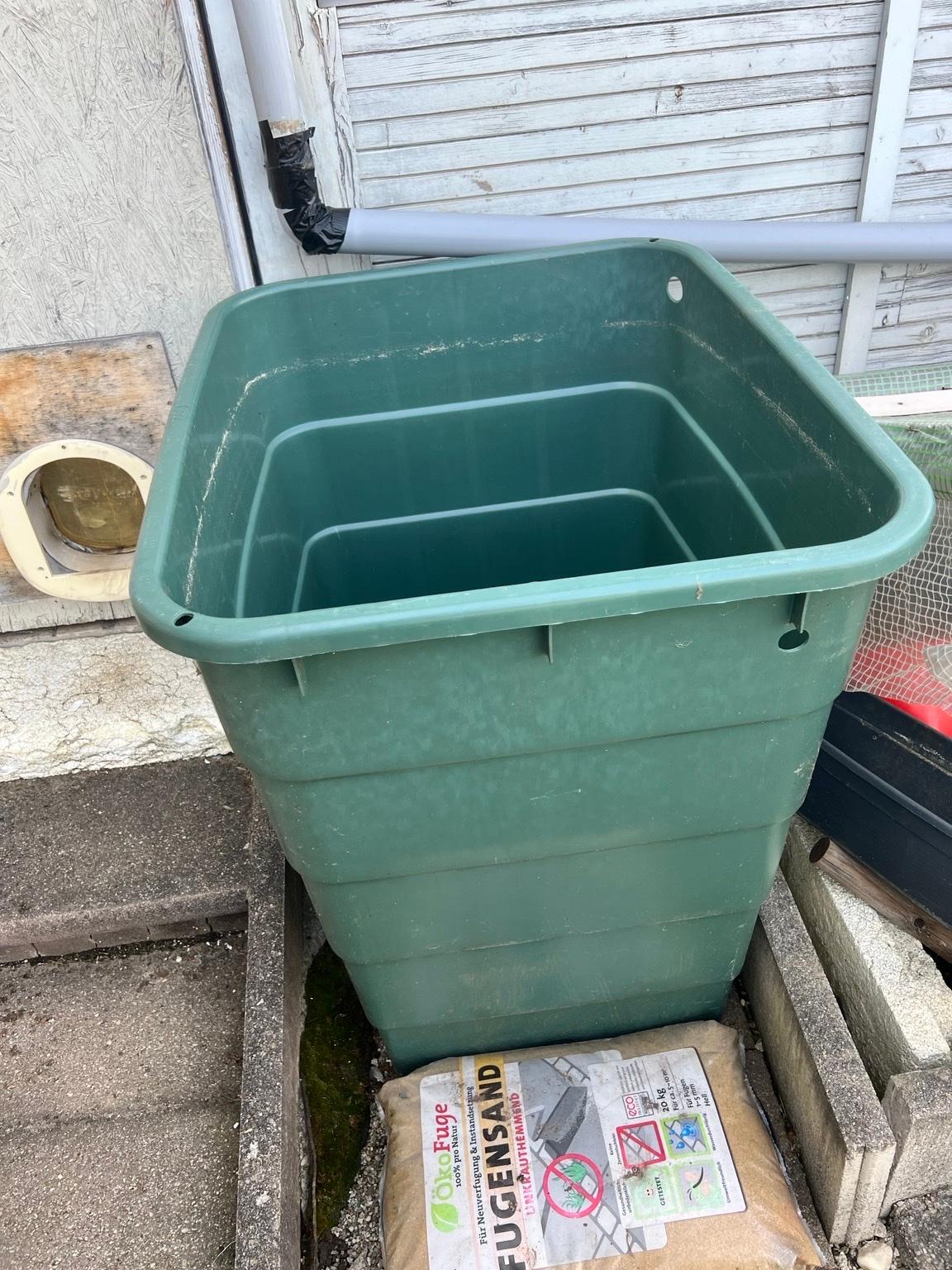 Regentonne 300 Liter zu verschenken in 84494 NeumarktSankt Veit für