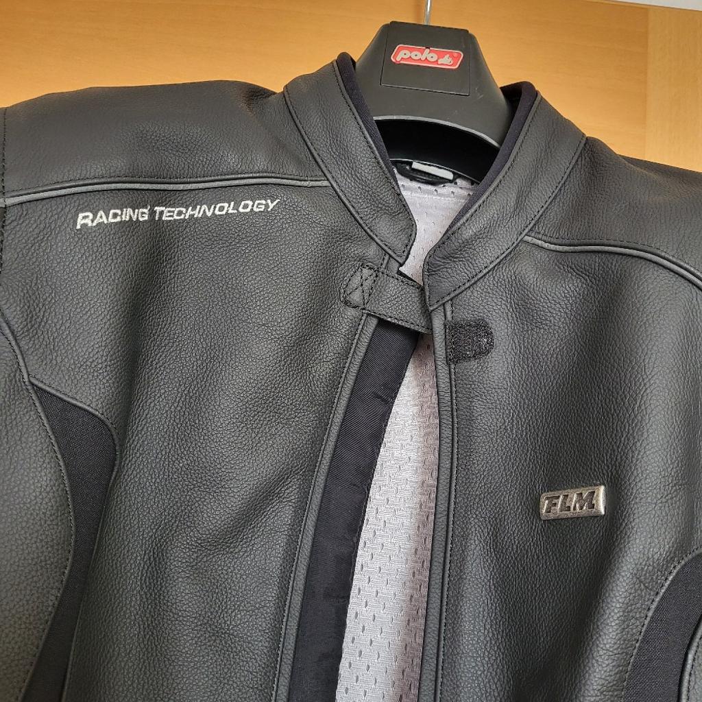 Verkaufe sehr gut erhaltene Motorrad Leder Jacke für Damen Größe 42 Farbe schwarz.