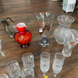 Ich verkaufe diese mundgeblasene Vintage-Vasen aus den 1970er Jahren Pop Art, die in Italien von Opaline Florence hergestellt wurden. Hergestellt aus hochwertigem italienischen Opalglas. Der Rest des ursprünglichen Etiketts befindet sich noch auf der Vase. Schöne Färbung in braunen, roten und schwarzen, weißen und orangen Tönen. Sehr guter Zustand ohne Schäden

Bei Fragen meldet euch 

Persönlich Abholung oder per Post + Versand 

#OpalineFlorenceVaseKrug #70erjahr #sammler #opal #opalineflorence #vase #krug #popart #design