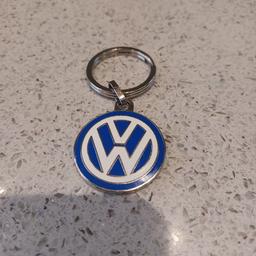 INFO:
Old, vintage VW / Volkswagen Beetle or Golf or other automobile (car, van, truck etc) keyring / key ring / key chain. 

CONDITION:
Better than excellent. Never been used to my knowledge 

LOCAL PURCHASE:
Buyer to pay cash/collect from Slough, Berks, UK. 

NON-LOCAL PURCHASE.
UK postage option available.