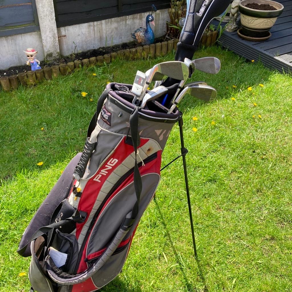 Golf clubs
Including putter and wedge
Selection of clubs