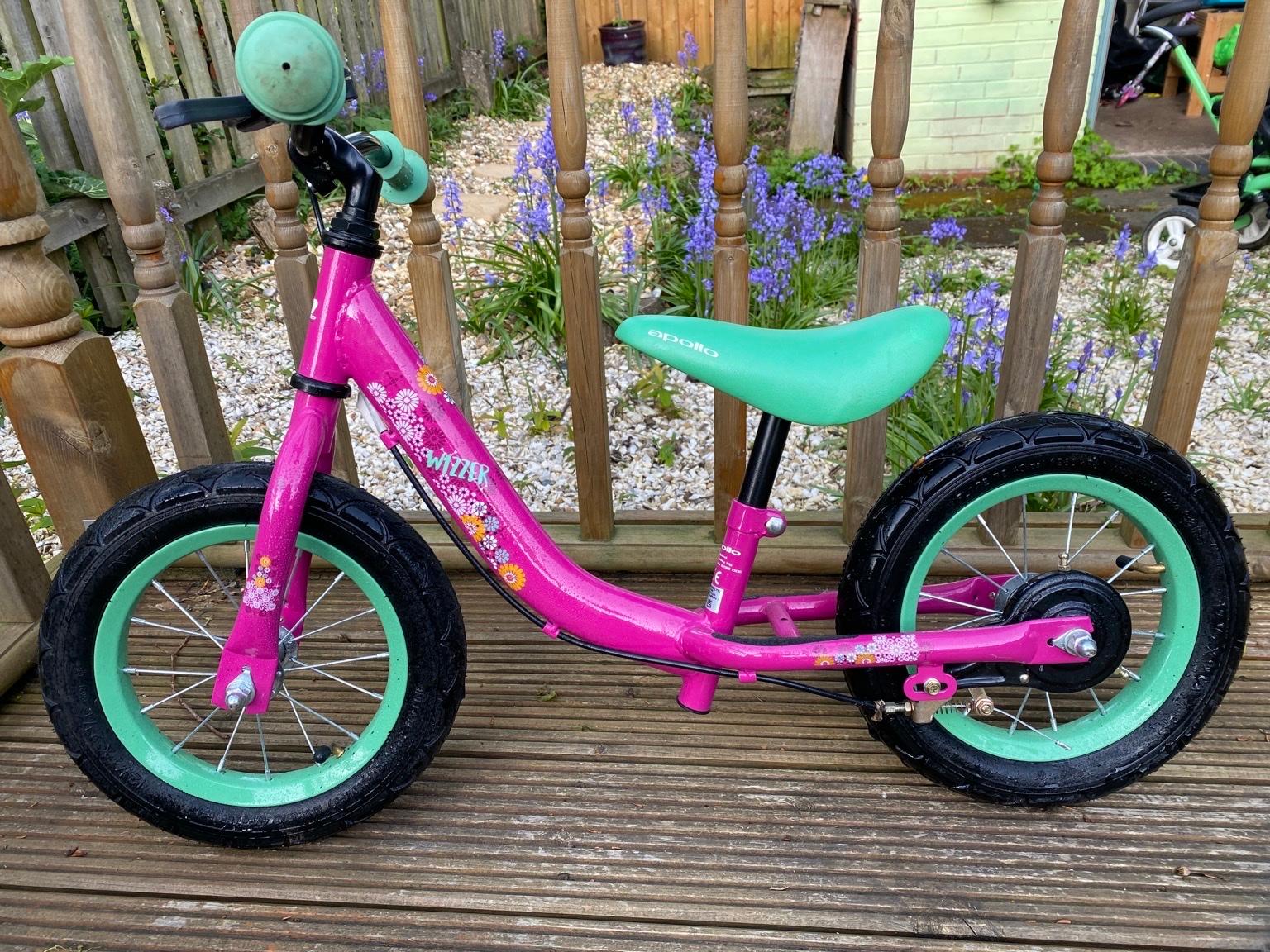 apollo wizzer balance bike 12