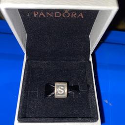 Pandora S charm
In great condition

Comes in original box & bag
Collection or can post
Colour silver