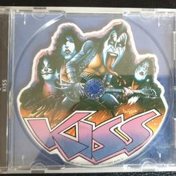 Verkaufe Kiss Picture Disk. Dies ist ein Privat Verkauf keine Rücknahme oder Garantie Versand Post Brief 5 Euro. Zur Zeit nur Überweisung möglich da mein Paypal gehägt worden ist oder Abholung Preis VB