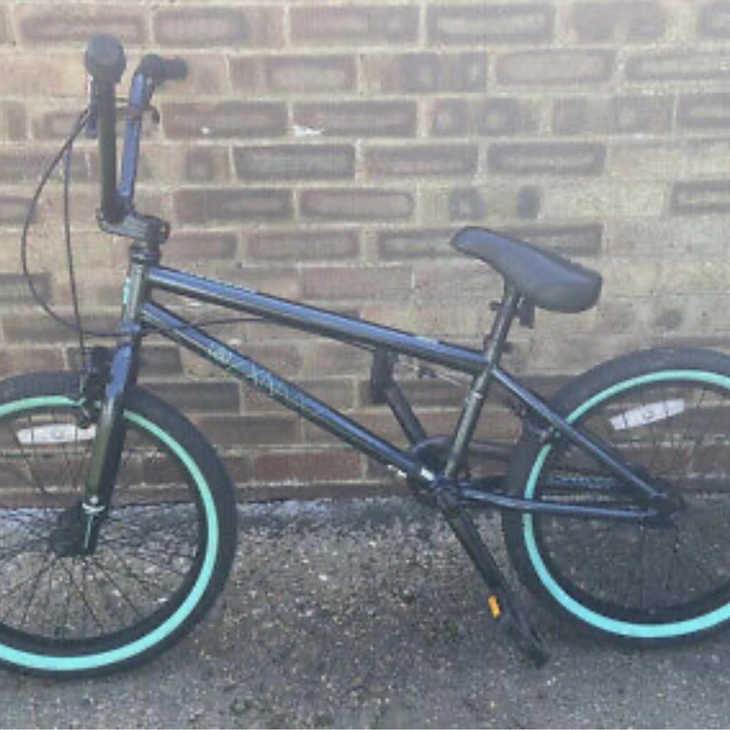 Mongoose l80 bmx in metallic black in DY9 Stourbridge for £150.00 for