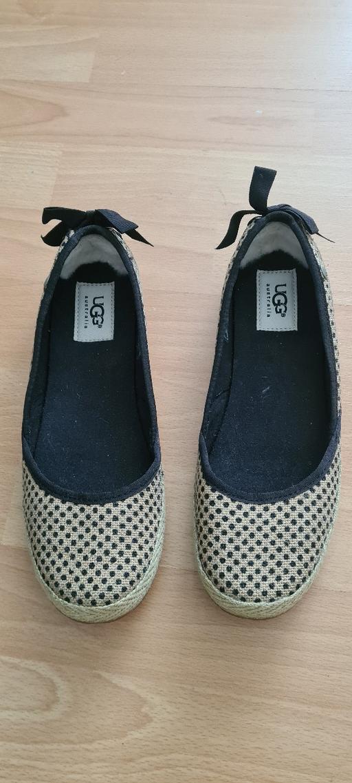 Buy & Sell South East London Croydon - Photos for Polka Dot Print Flats