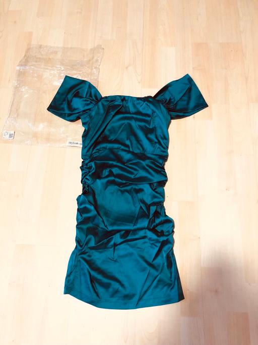 Buy & Sell West London Hounslow - Photos for Brand new Shein off shoulder satin dress