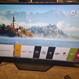LG 43uh620v 43" 4k smart tv great condition usu hdmi ports, youtube, netflix etc.  comes with stand and remote. Local delivery around L25 maybe possible but please check before buying
